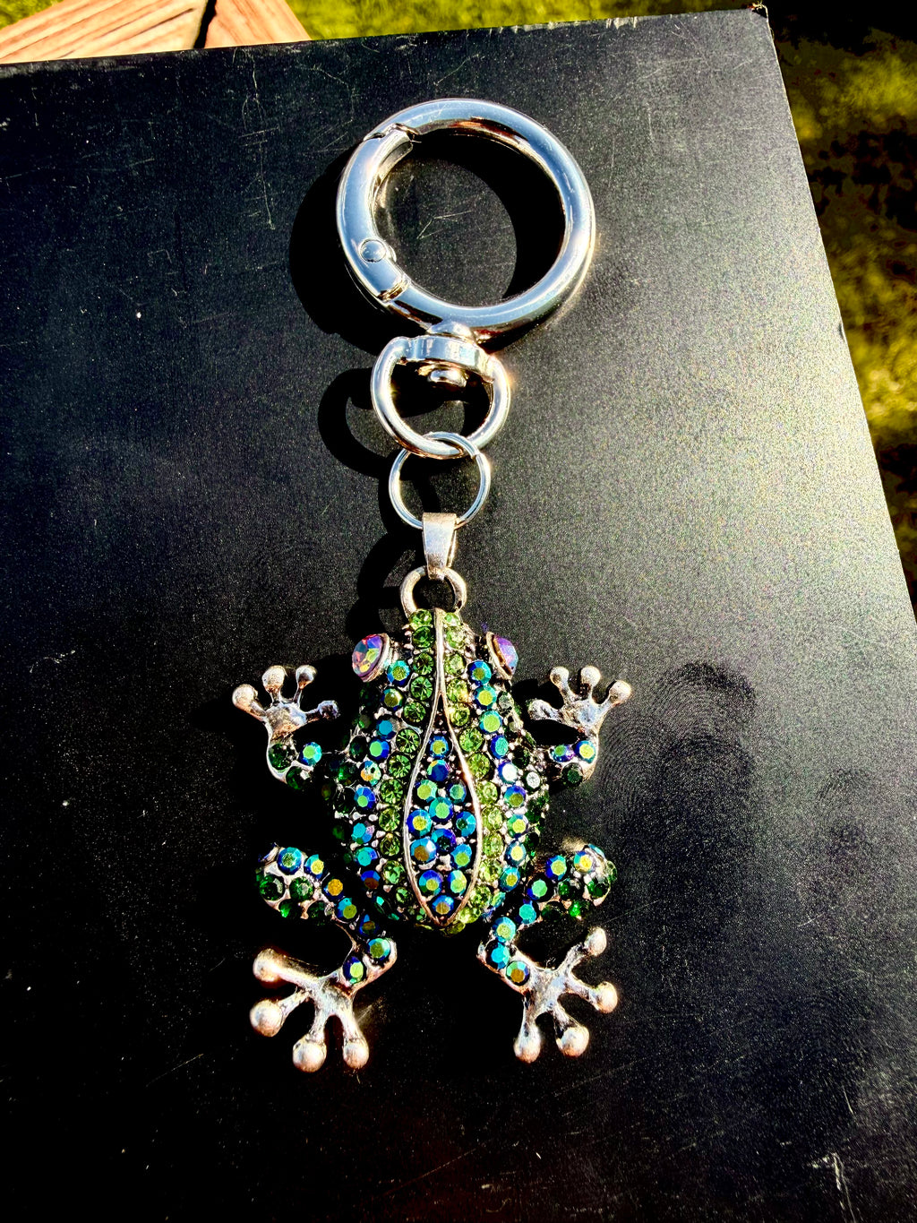 Rhinestone frog pendant keychain with ring clasp