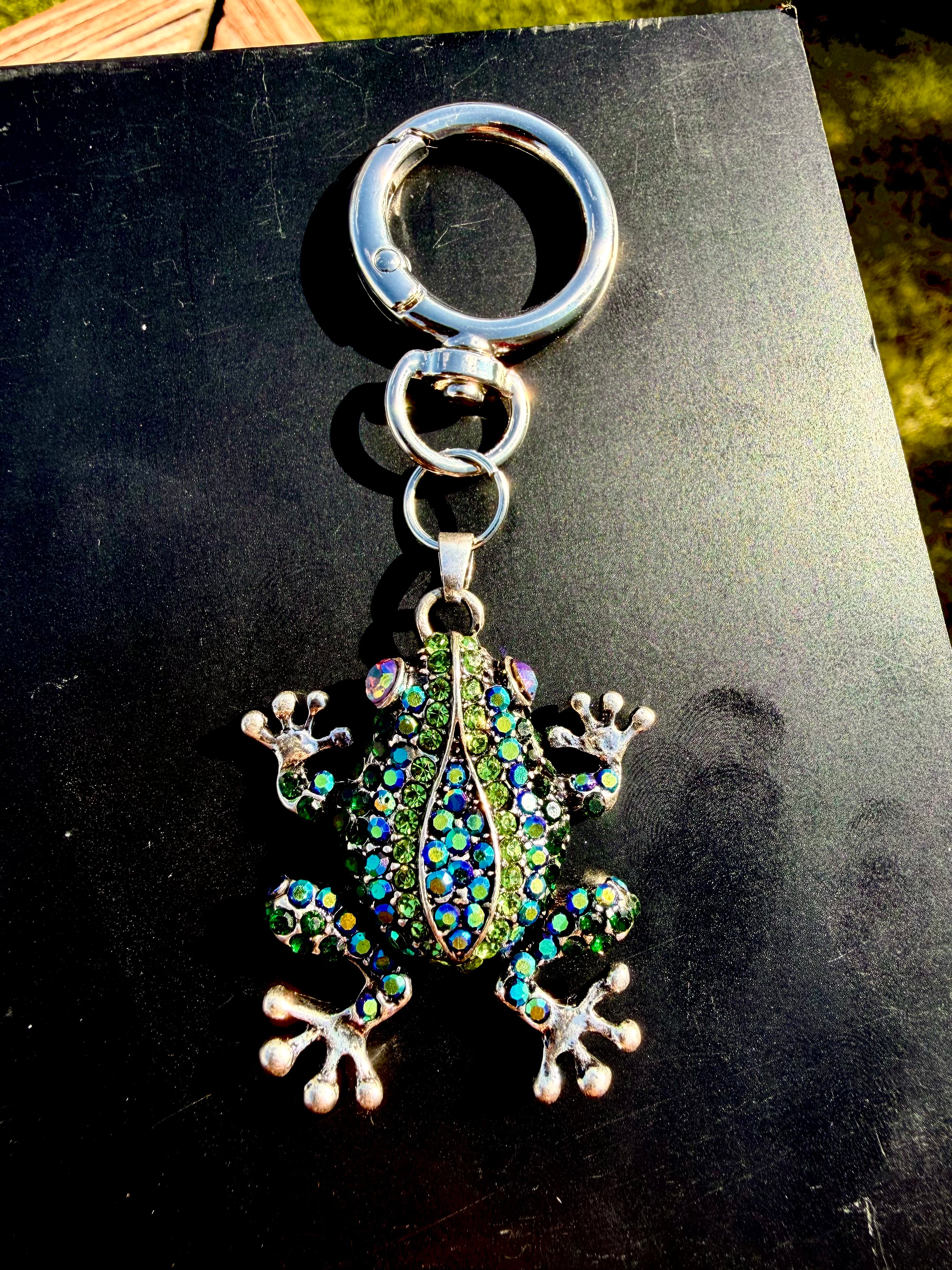 Rhinestone frog pendant keychain with ring clasp